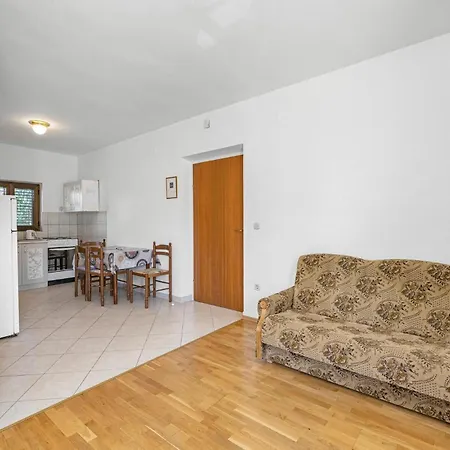 2 Bedroom Beautiful In