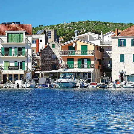 Apartamento 2 Bedroom Beautiful In Vodice