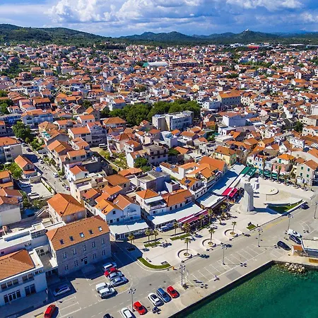 2 Bedroom Beautiful In Apartamento Vodice