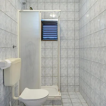 Apartamento 2 Bedroom Beautiful In *